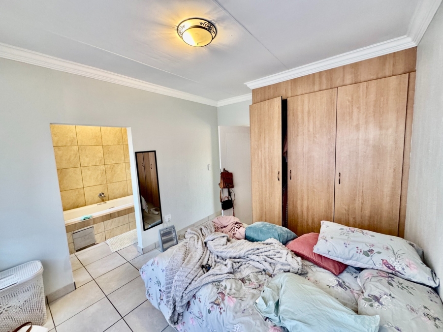 1 Bedroom Property for Sale in Die Bult North West